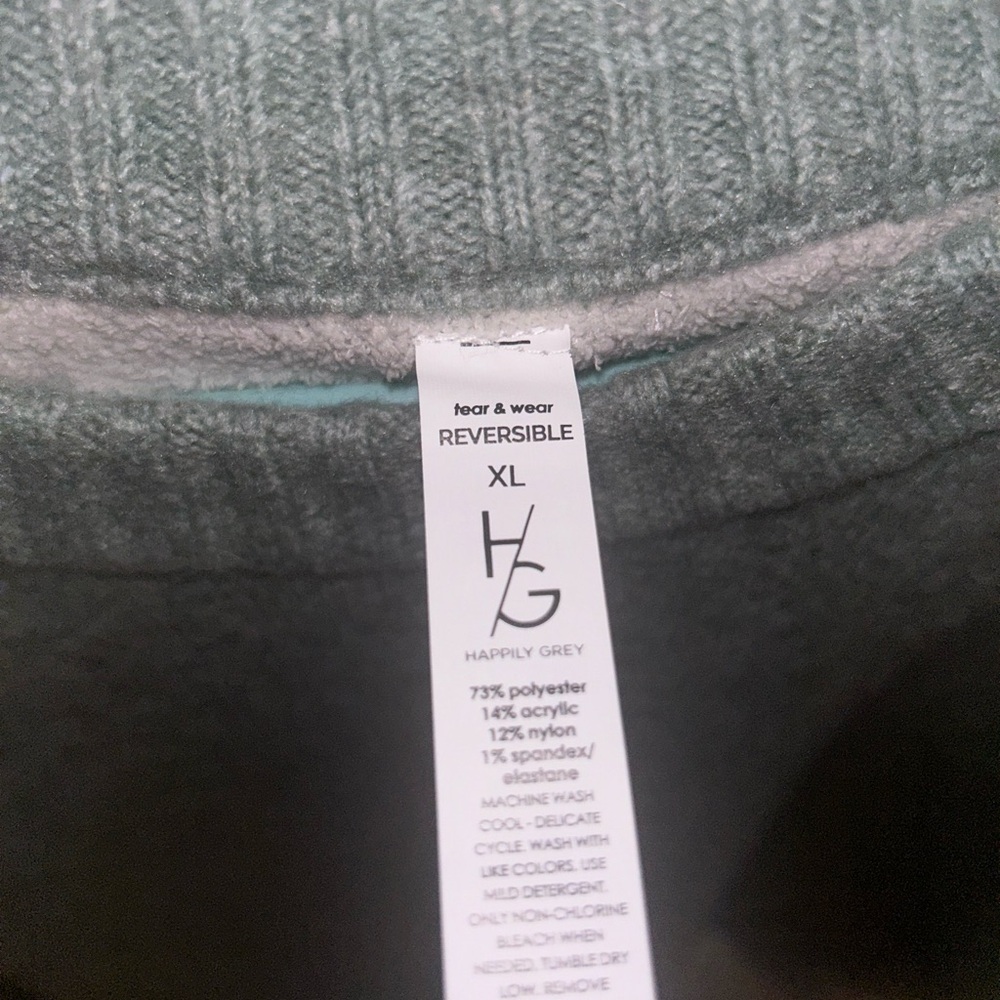 Sweater - Picture 2 of 2